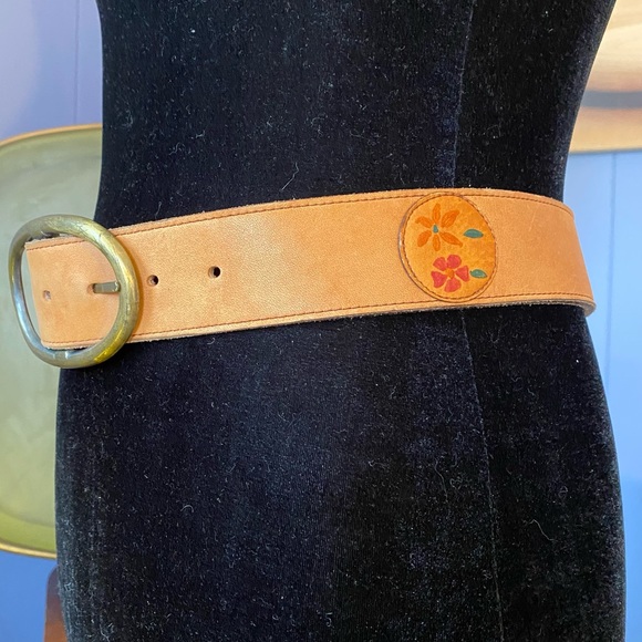 ❌SOLD🏷️Vintage Hand Painted Brown Leather Bohemian Belt - Picture 3 of 13